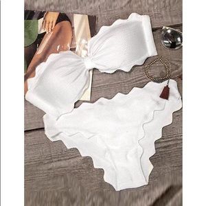 CUPSHE Shining Day Waves Halter Bikini